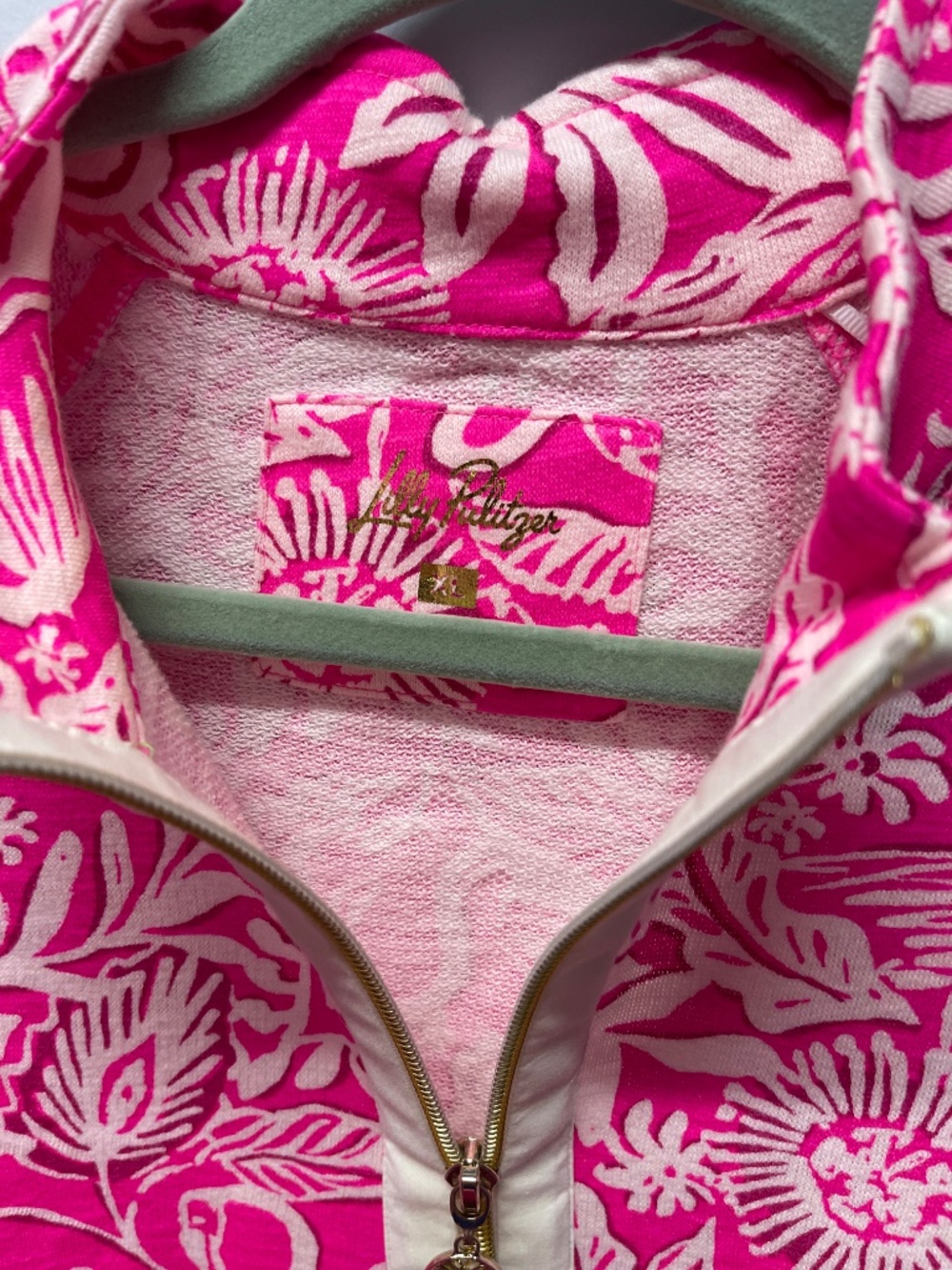 NWOT Lilly Pulitzer XL Ashlee Pullover, Passion Fruit Pink Absolutely Flamazing - Picture 2 of 4